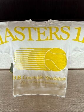 New Dairy Boy Masters 1k Crewneck Graphic Sweatshirt with Yellow Print XS